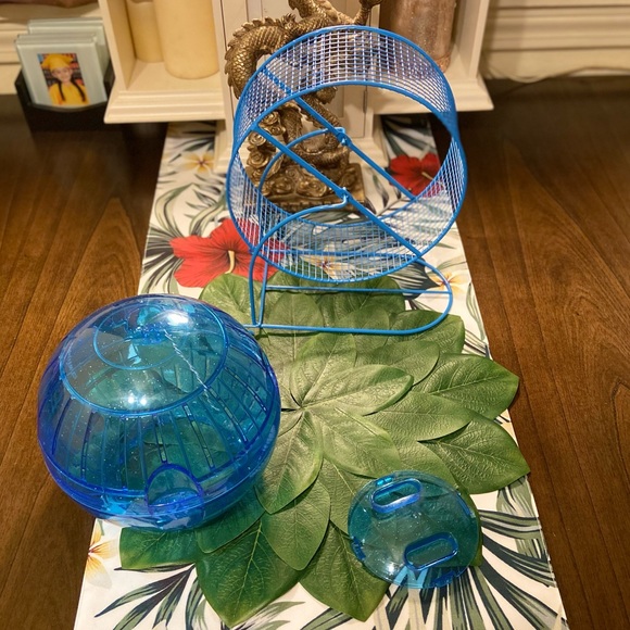 Small Pet Habitat Accessories Bundle with Running Ball and … - Picture 10 of 12